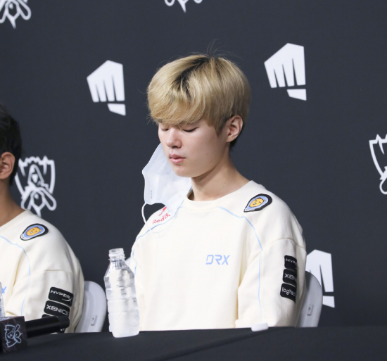 努比亚Z80 Ultra发布游戏与摄影的完美结合